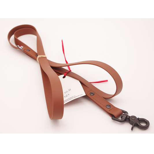 5 ft Medium Brown with Black Scissor Snap