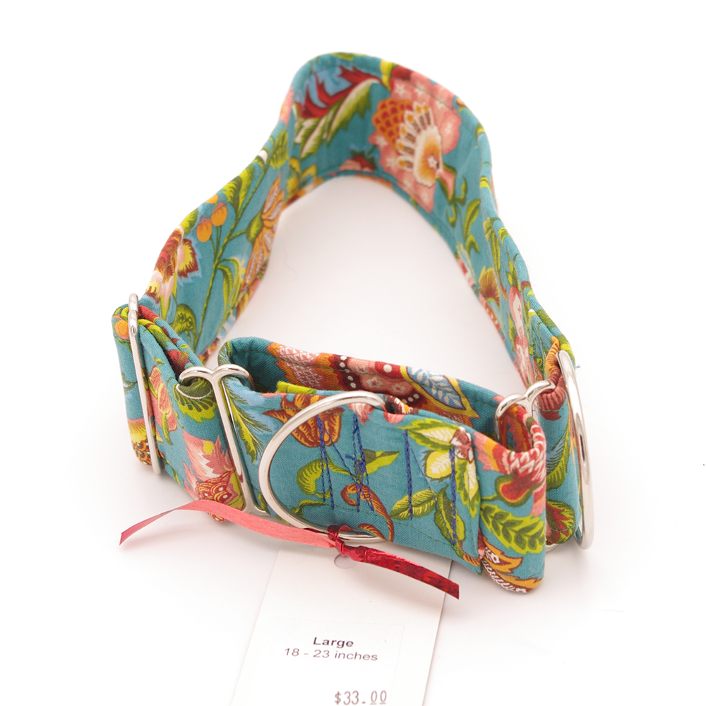 Flowers on Green - Large, 2 Inch wide, martingale