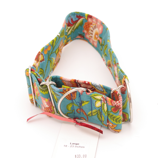 Flowers on Green - Large, 2 Inch wide, martingale