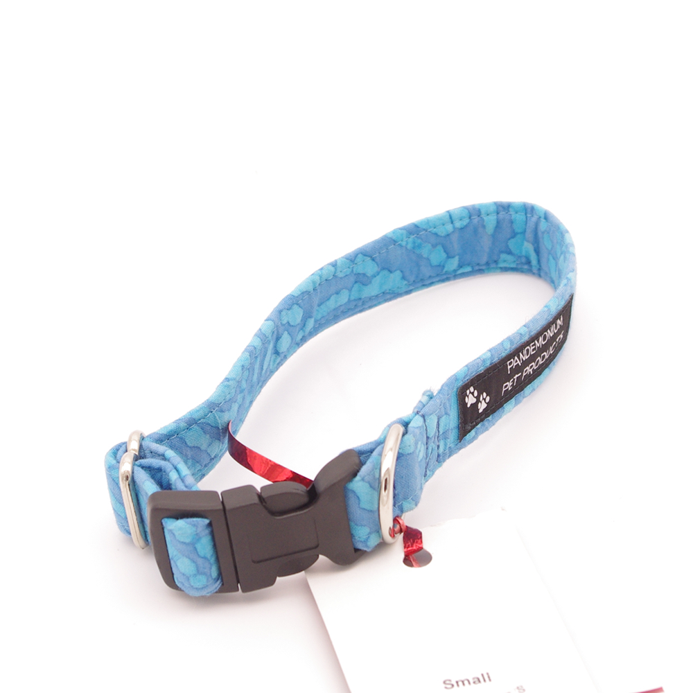 Blue Batik - Small, 3/4" wide collar